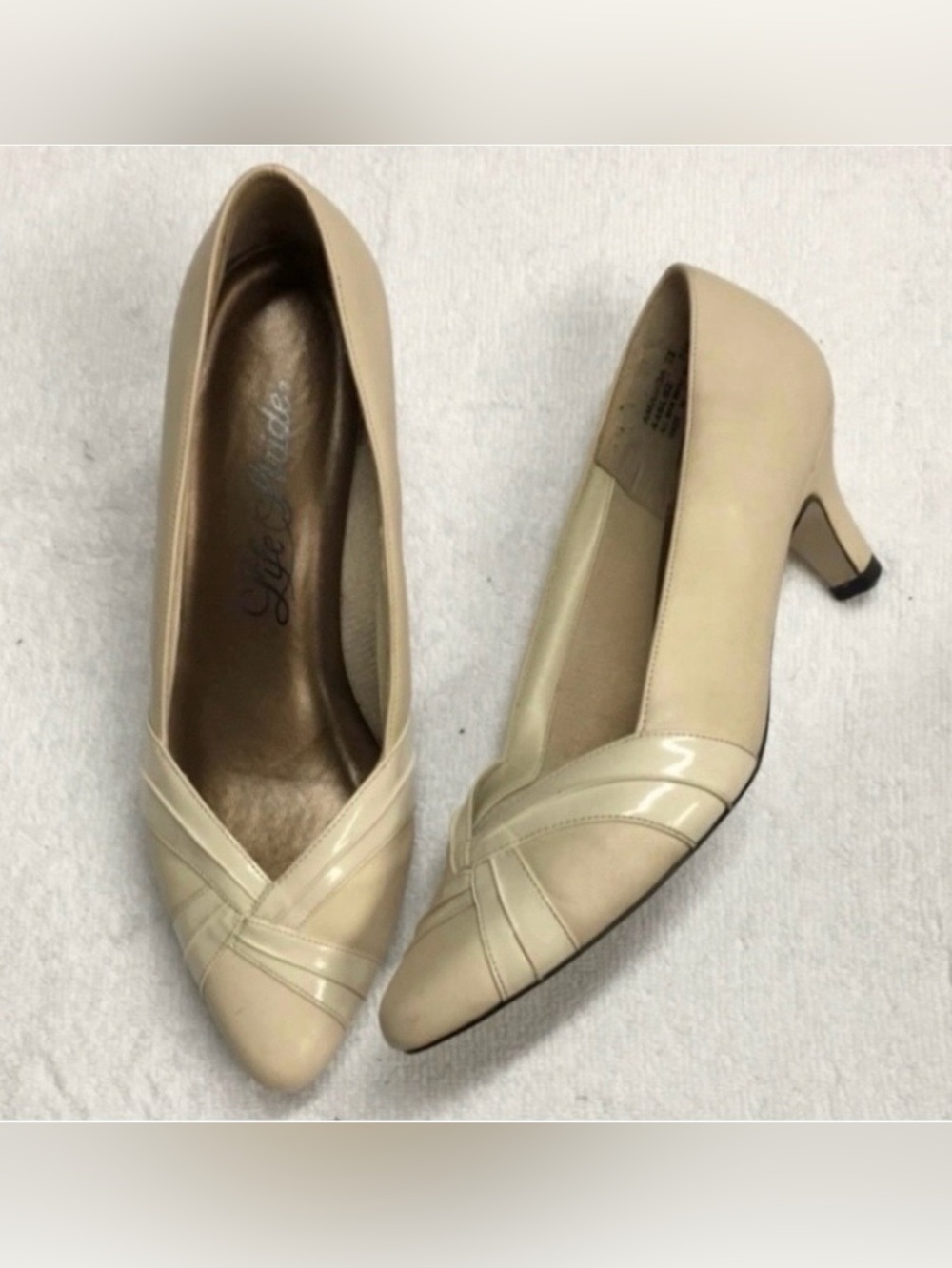 3/$25 Vintage Life Stride Women Retro Nude Pointy Toe Heel Pump Size 7.5 Classic